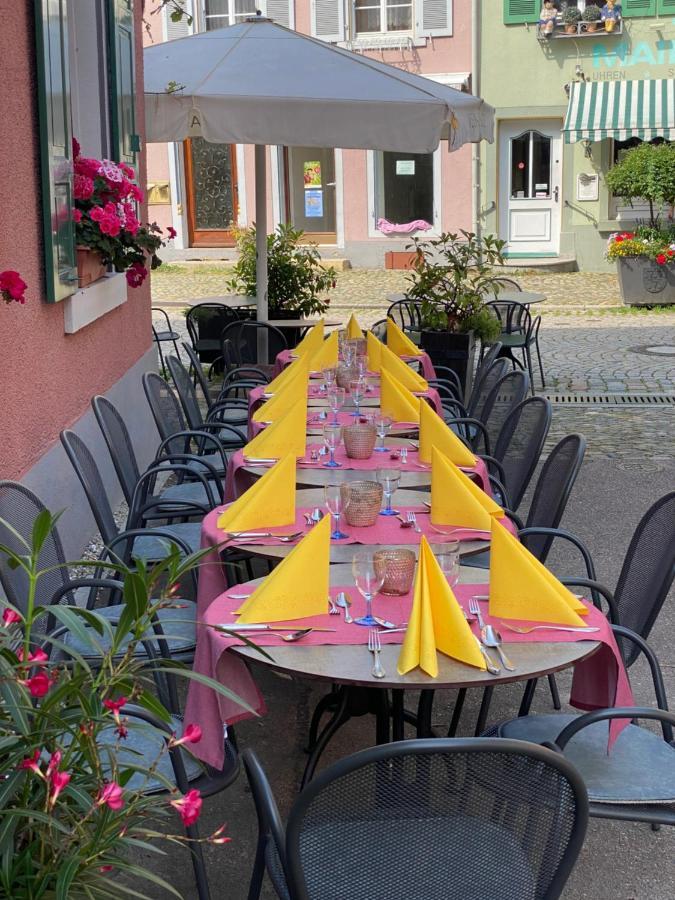 Gasthaus Zum Hirschen ชเตาเฟิน เอม บรายสเกา ภายนอก รูปภาพ