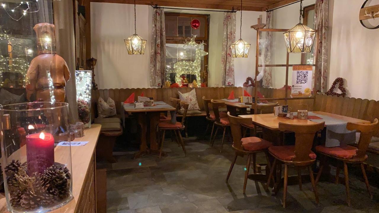 Gasthaus Zum Hirschen ชเตาเฟิน เอม บรายสเกา ภายนอก รูปภาพ
